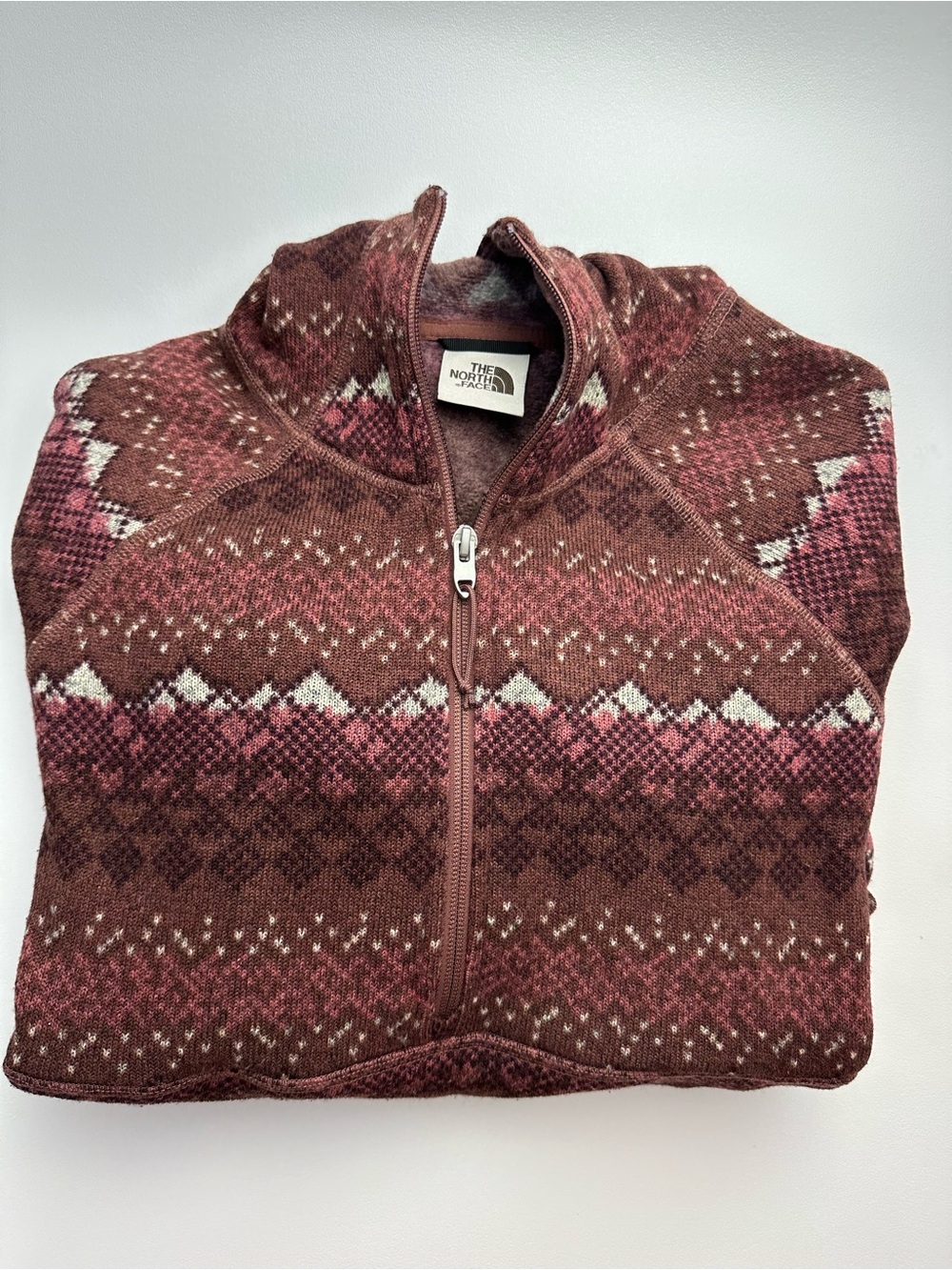 The North Face Women's Maroon Patterned Half-Zip Hoodie Fleece Sweater - Picture 10 of 10